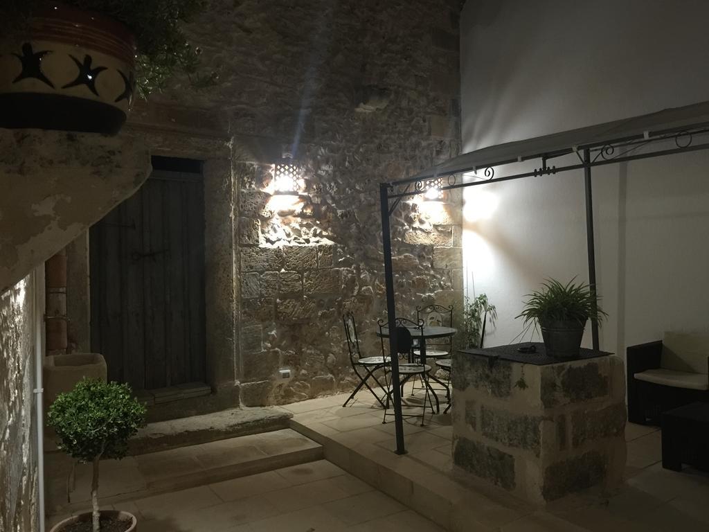 Corte Grika Martano Bagian luar foto